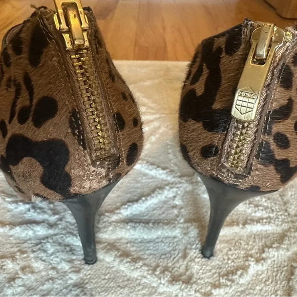 Vince Camuto Leopard Print Calf Hair Platform Ankle Bootie Stiletto Heels - Picture 6 of 9